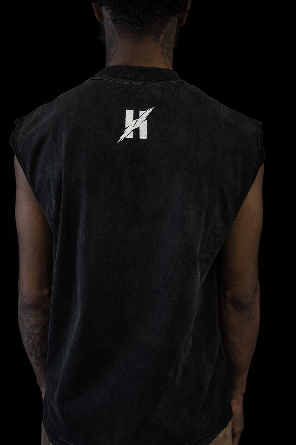 SURVIVED THE H8 SLEEVELESS